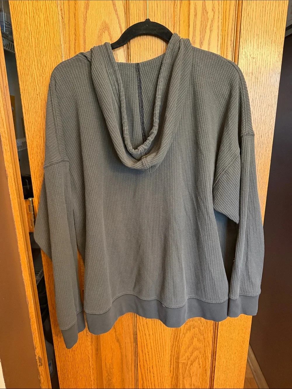 Aerie Size M Waffle Knit Hooded Pullover Sweater